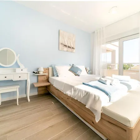 Casa vacanze Sea Front Lucija By Interhome