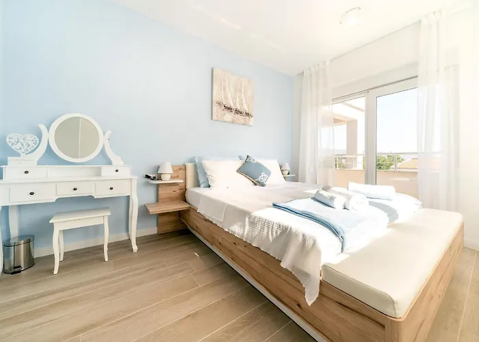 펜션 Sea Front Lucija By Interhome