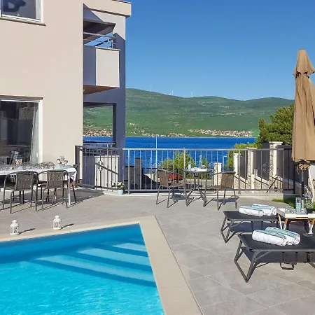 Sea Front Lucija By Interhome Casa de Férias *
